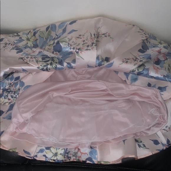 Spring time pleated puffy skirt - Picture 6 of 6